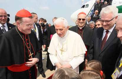 Kardinal Bozanić: Benedikt XVI. pokazao je kako se postaje vrli Kristov namjesnik na zemlji...