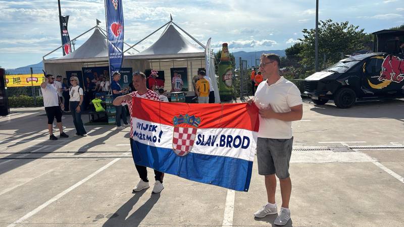 FOTO Svi putevi vode u Rijeku! Evo atmosfere ispred Rujevice