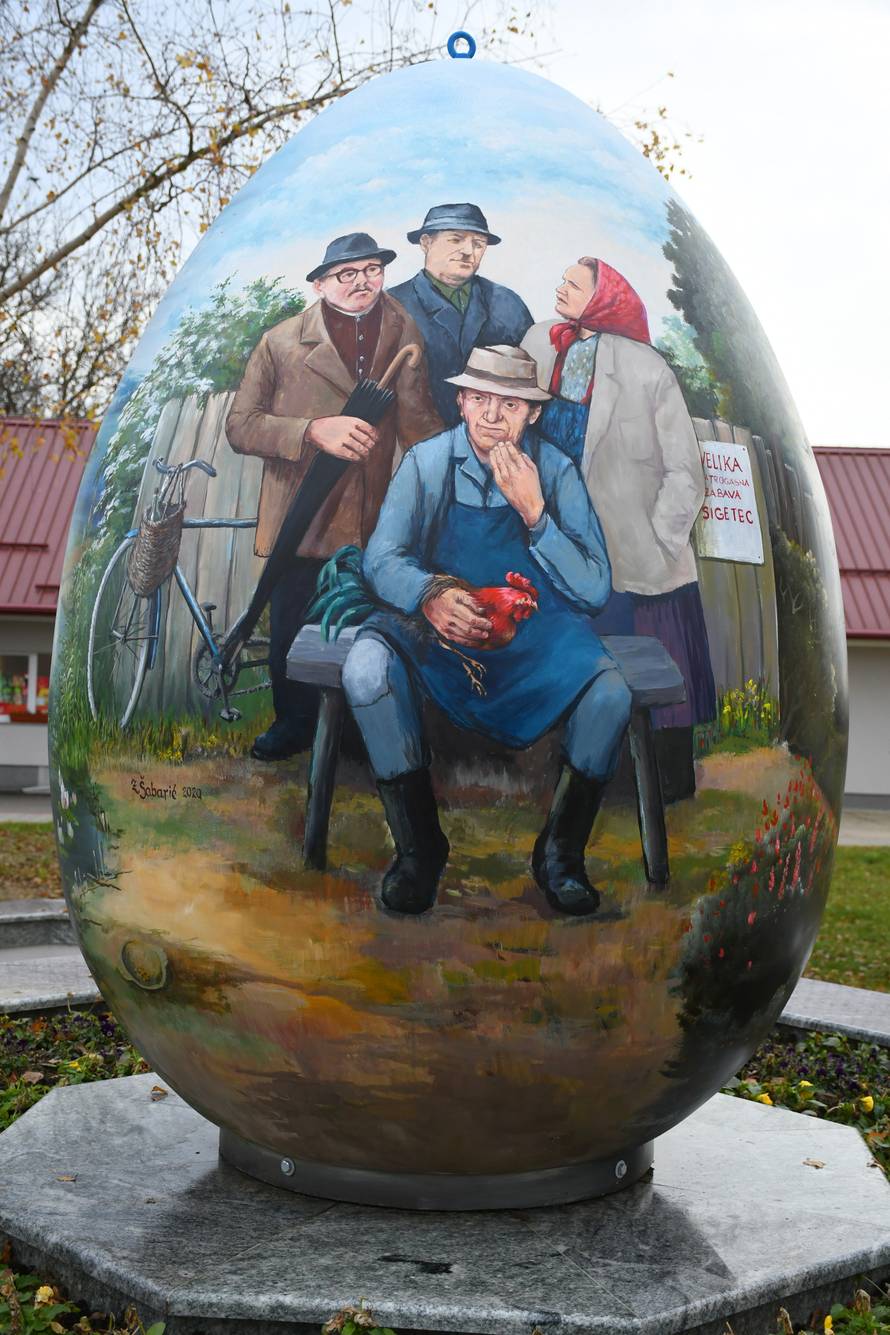Sigetec: U selu gdje su se snimali popularni Gruntovčani postavljena pisanica s njihovim likovima