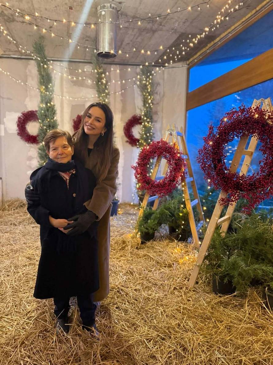 DOZNAJEMO Severina je otkrila gdje seli: Ovo su obrisi novog doma, tamo već odvela i majku