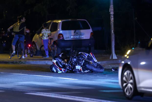 Teška prometna nesreća u centru Zagreba: Sudarili se kombi i motocikl