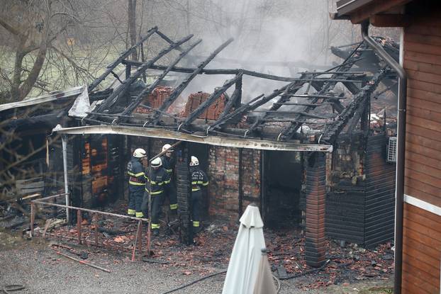 U požaru u staračkom domu u Andraševcu smrtno stradalo šest osoba