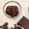 Otopite stvrdnutu glazuru od čokolade u samo par koraka