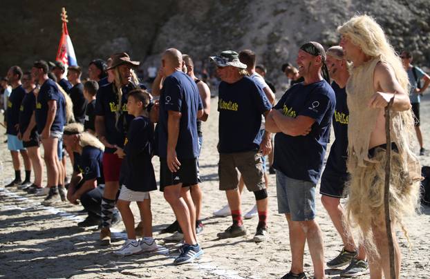 ARHIVA: Utakmica na dnu isušenog Modrog jezera koje danas doseže rekordan vodostaj