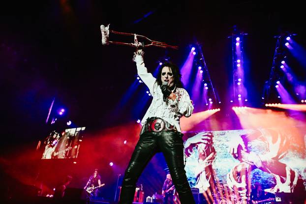 Zagreb: Koncert benda Hollywood Vampires u Areni