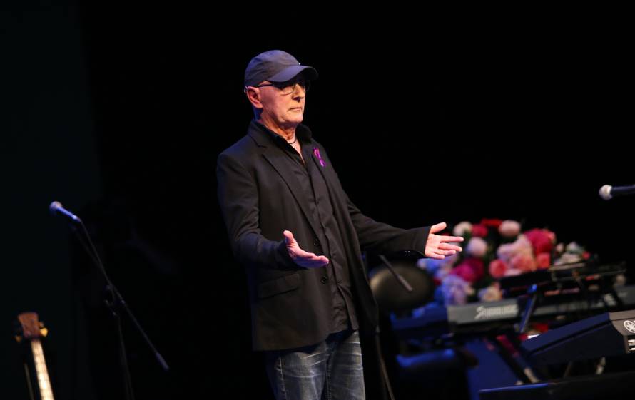 Oliver Dragojević preminuo u  splitskoj bolnici u 71. godini