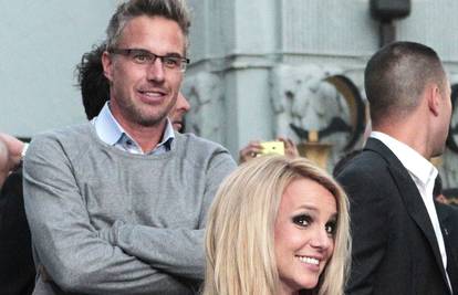Ne želi ostati sama: Britney si novog dečka traži na internetu