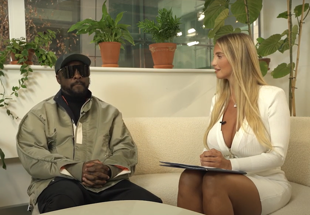 FOTO Govore joj da nije REALna: Zbog zanosne Marije se vrpolje sugovornici dok ih intervjuira