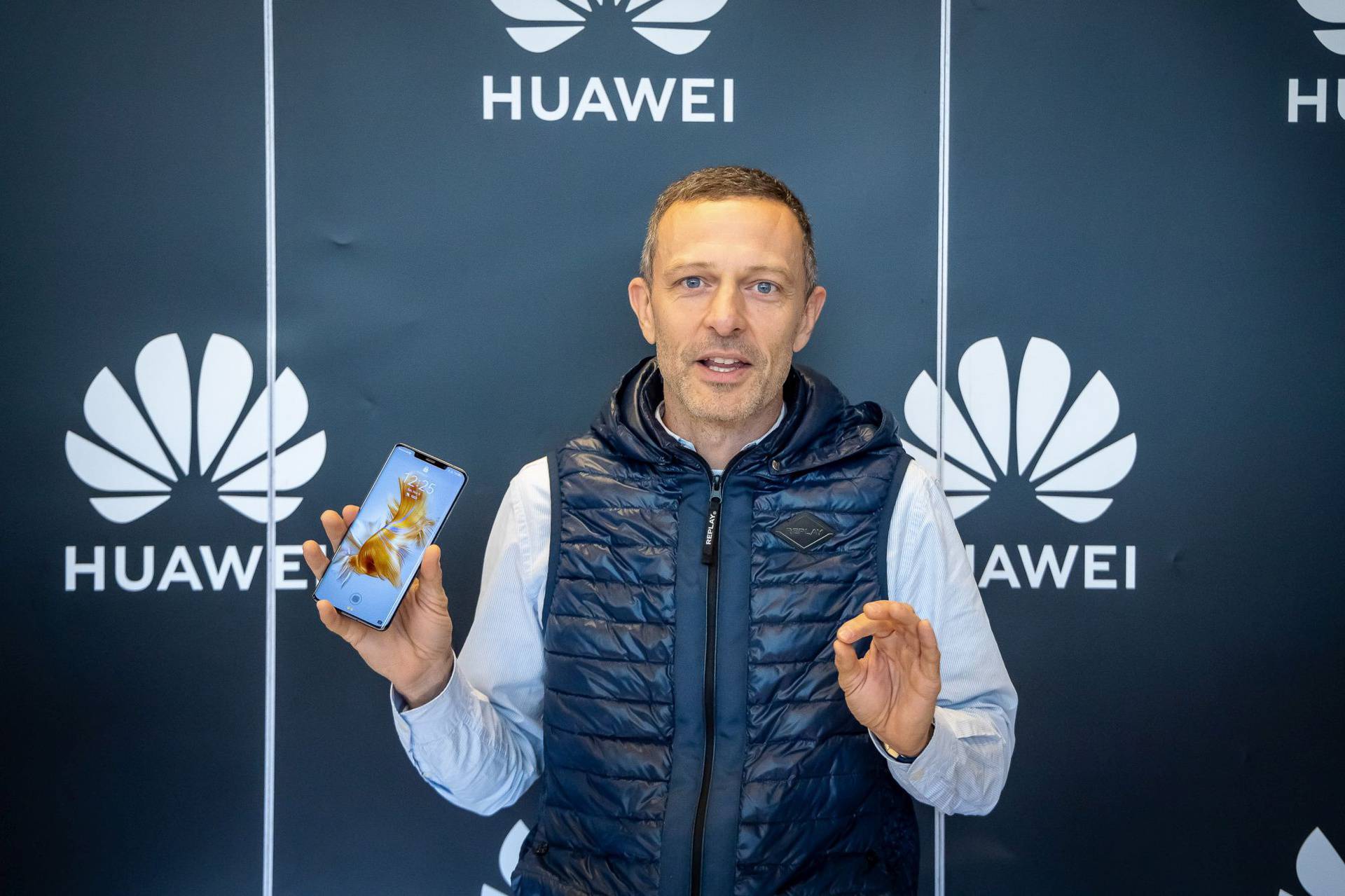 Huawei i Juraj Šebalj lokalno predstavili najnoviji flagship: Stigao Huawei Mate 50 Pro