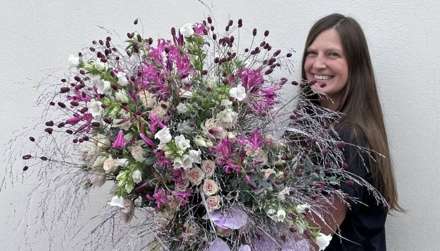 Pune kućni budžet i ruše tržište: 'Nedovoljna je kontrola prodaje cvijeća preko interneta'