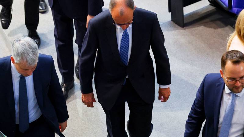 Pogledajte trenutak kad je Merz shvatio da nema dosta glasova! 15 2025 05 06t101821z 410178184 rc28cea7d5bn rtrmadp 3 germany politics merz chancellor