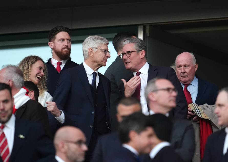 Arsenal v Paris Saint Germain - UEFA Champions League - Semi Final - First Leg - Emirates Stadium