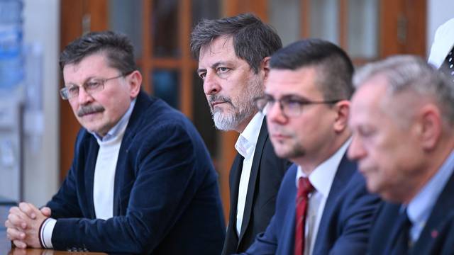 Zagreb: Socijaldemokrati predali listu DIP-u