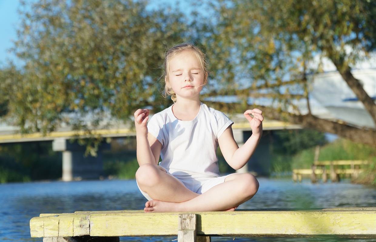 Pomozite im da pronađu mir: Kako djeci prilagoditi meditaciju