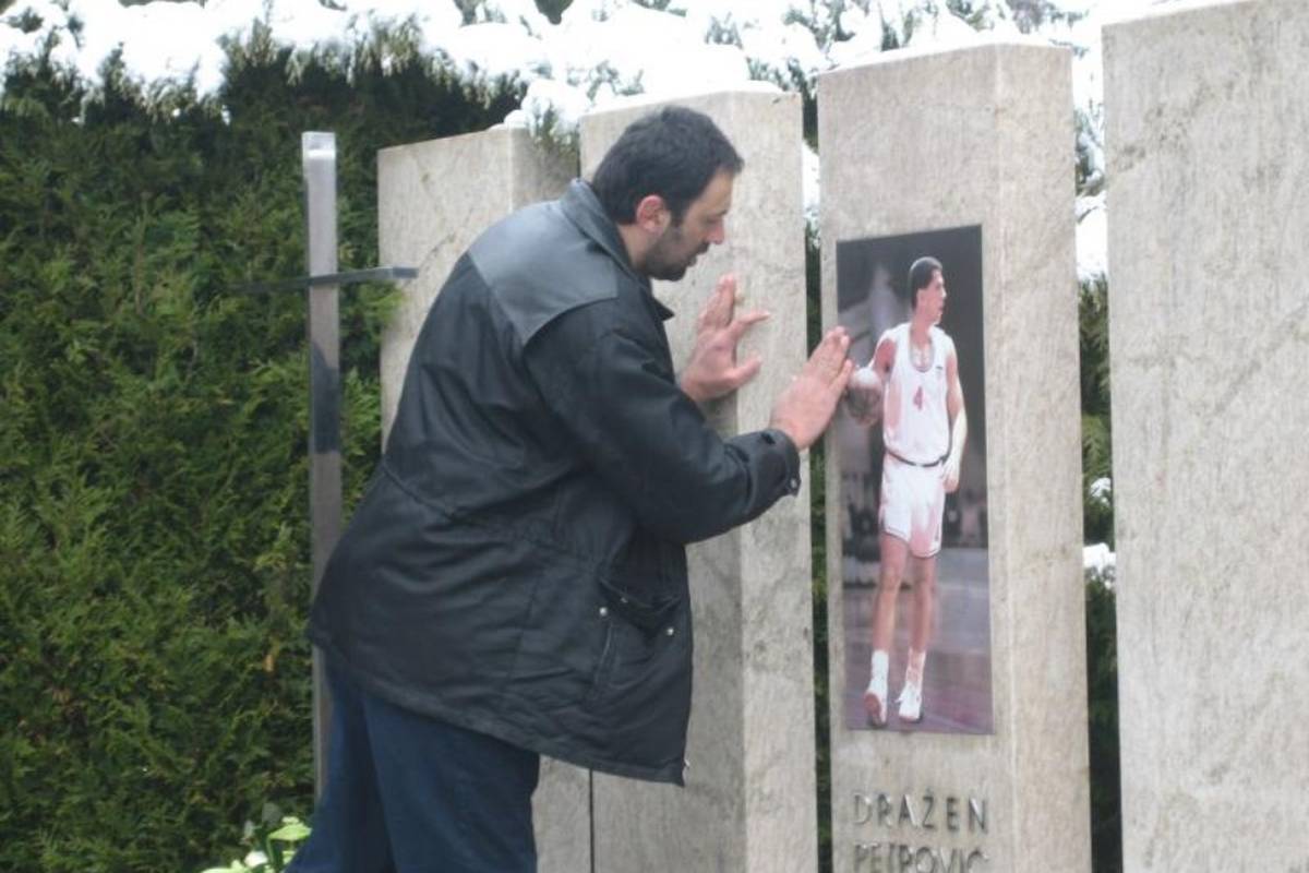 Divac: Rat i mržnja htjeli su nas rastaviti, ali mi smo obitelj