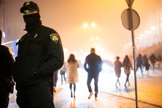 Zagreb: Gužva oko Arena zbog Thompsonovog koncerta