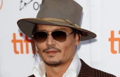 Johnny Depp: Nemam ništa protiv što moja kći voli i cure