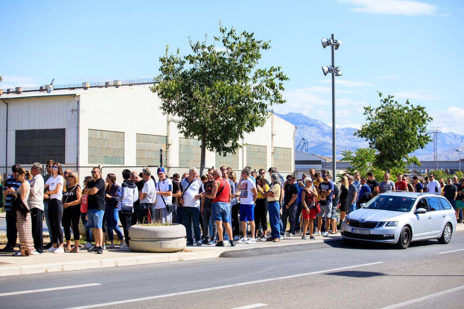 Split: PoÄela prodaja ulaznica za utakmicu Hrvatska - MaÄarska