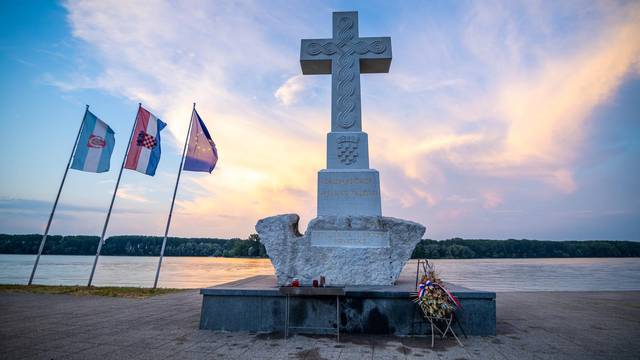 Zalazak sunca u Vukovaru