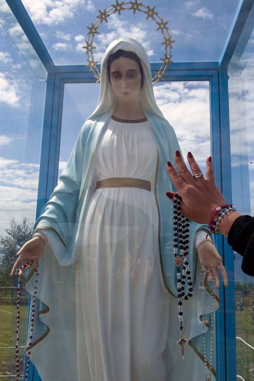 Italy - Rosary And Prayer For The Apparition Of The Madonna Of Trevignano