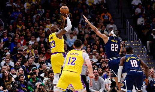 LeBron sru&scaron;io novi rekord u no&cacute;i punoj dramati&ccaron;nih zavr&scaron;nica