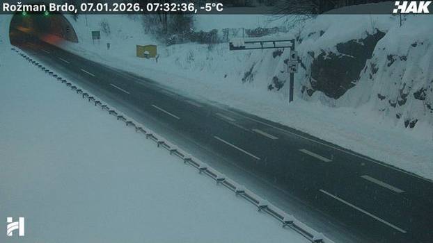 FOTO Autoceste diljem Hrvatske zametene snijegom, pogledajte