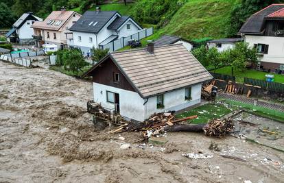 Helikopter i posada Hrvatskog ratnog zrakoplovstva pomoći će Sloveniji u obrani od poplava