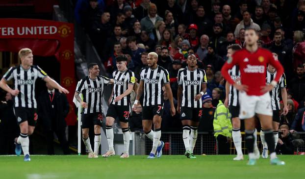 Carabao Cup - Fourth Round - Manchester United v Newcastle United