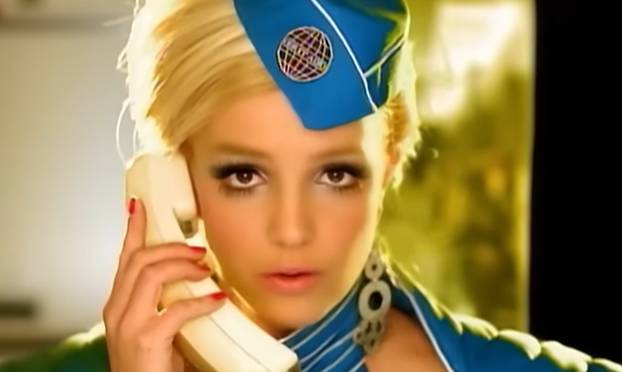 FOTO Britney pozirala gola na plaži: Nije ponijela niti badić