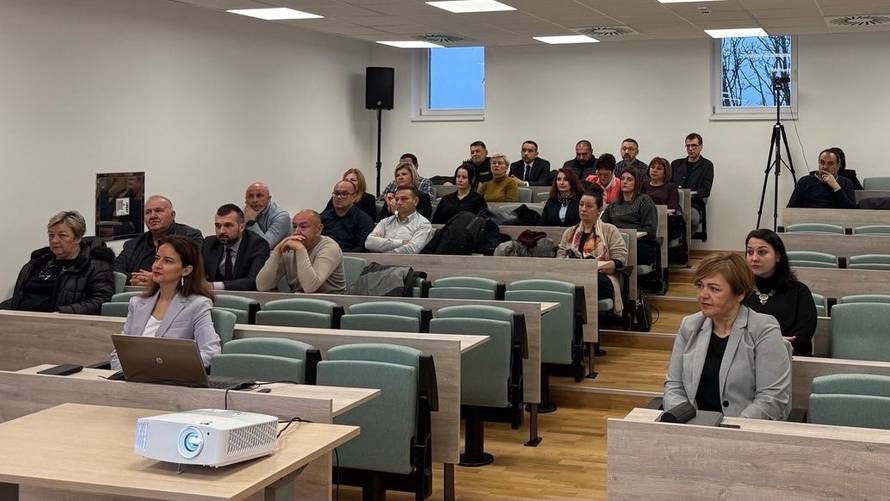 Sisak nakon desetljeća čekanja: Besplatni vrtići, nova kupališta, obnova stadiona i prometnica