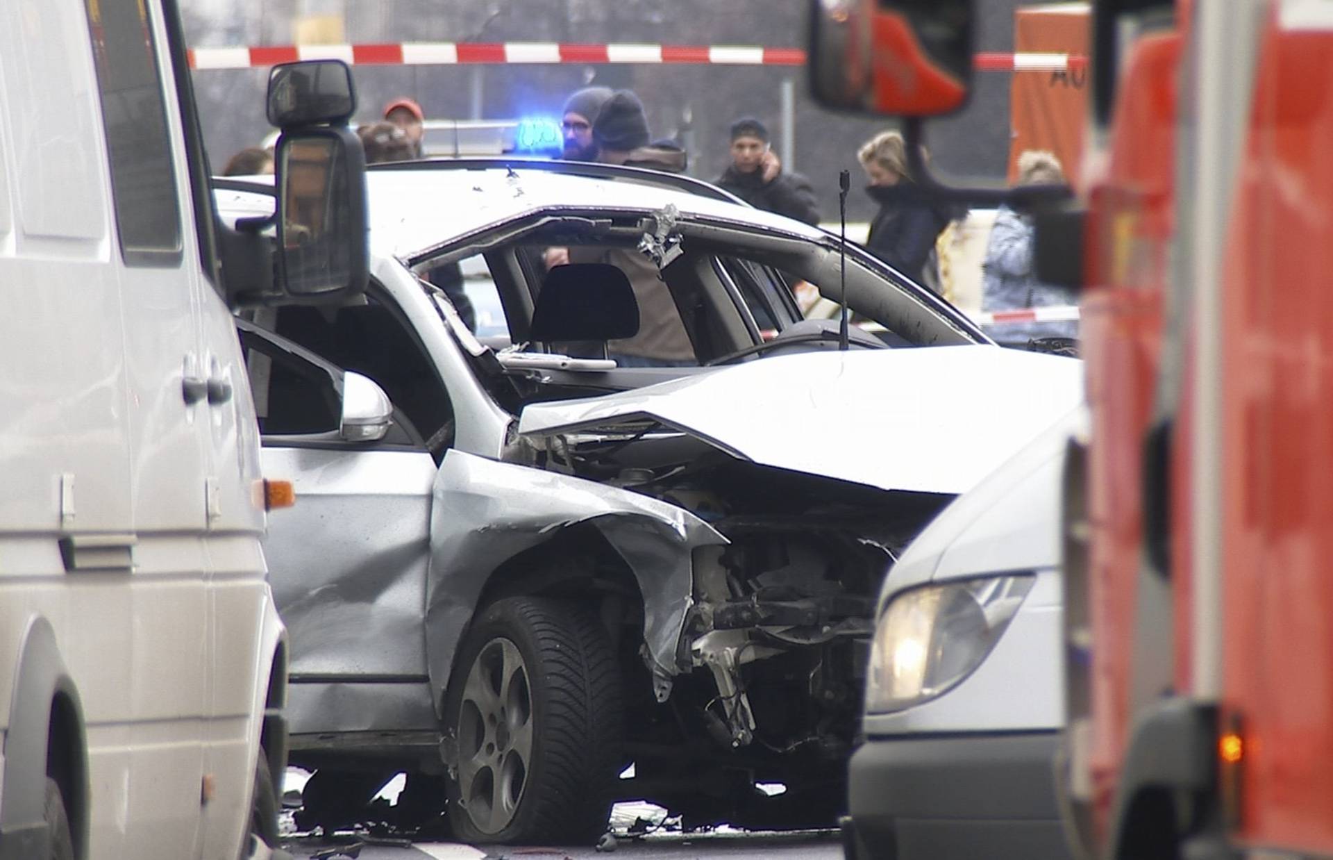 U Berlinu je eksplodirala auto bomba, poginuo je muškarac