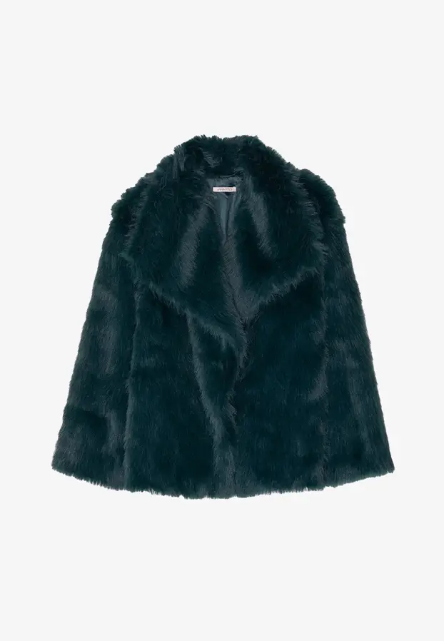 FOTO Chic bundice raznih nijansi - pufasta jakna kao hit sezone