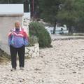 Nestvarne scene u Šibeniku: Na mjestu gdje bio asfalt, jugo i more sve zasulo kamenjem