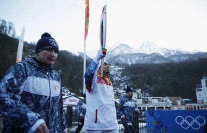 Olimpijska baklja stigla u Soči: Prošla je sjeverni pol, svemir...