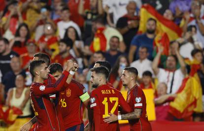 Španjolci opet napunili mrežu, Haaland zabio gol u pobjedi. Talijani došli do važna tri boda