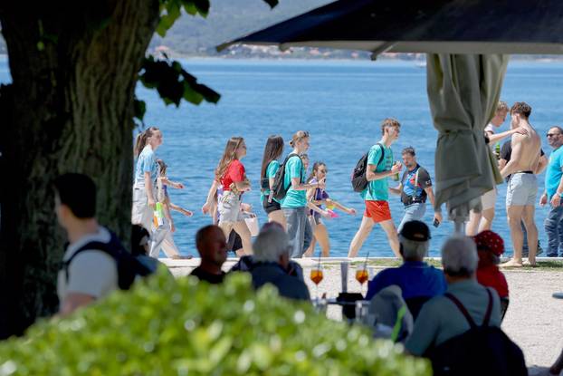Zadar: Zadarski maturanti obilježavaju posljednji dan srednjoškolskog obrazovanja