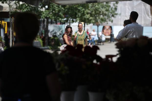 Zagreb: Performans Studija jednog zagrljaja 