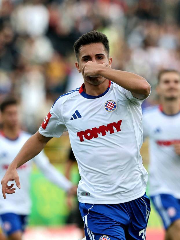 VIDEO Ovi su trenuci obilježili kolo: Novi kiks Rijeke, Dinamu derbi, transparent za Garciju