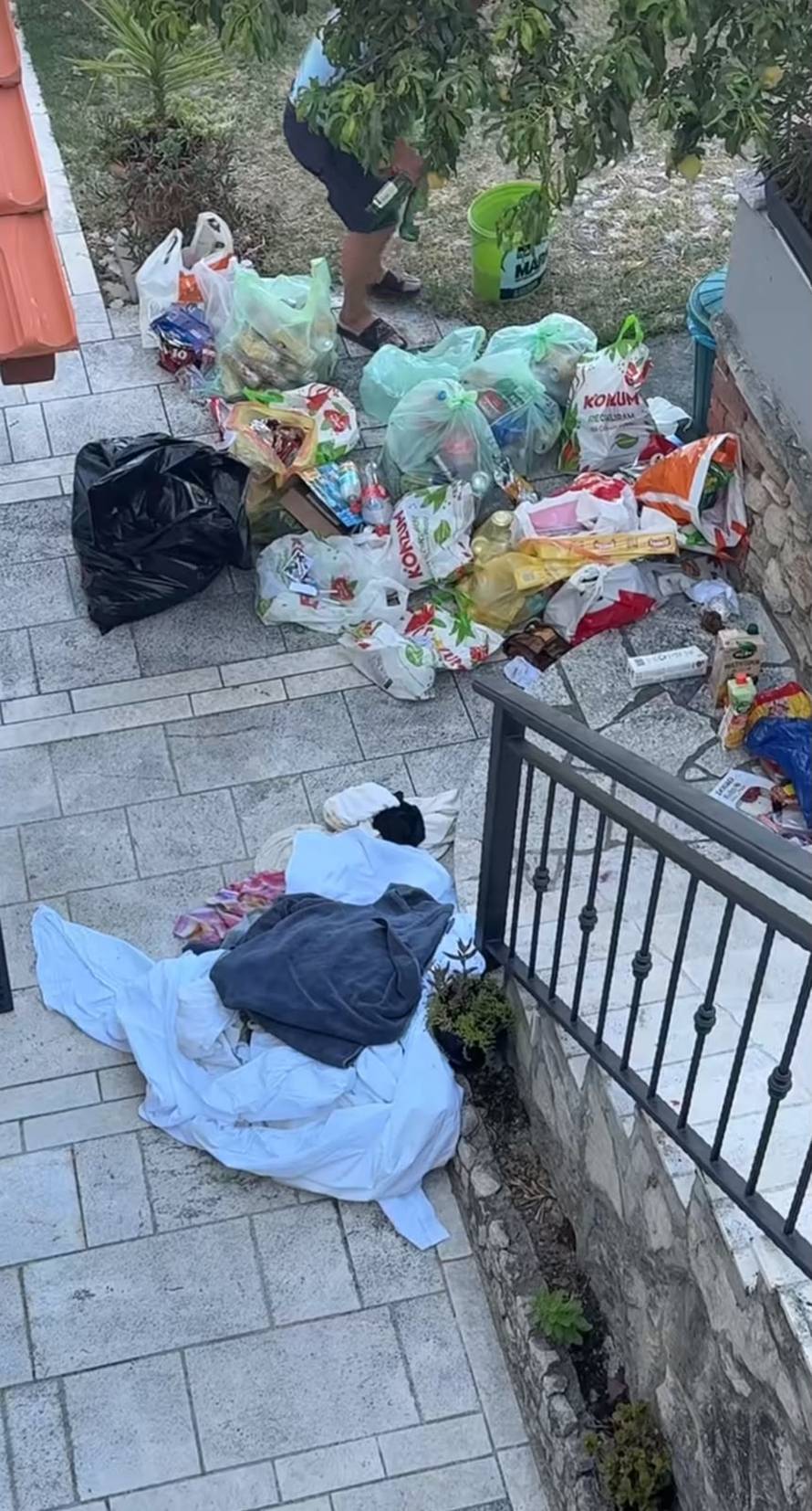 VIDEO Hrvatica u šoku: 'Ovako su nam gosti iz Engleske ostavili apartman! Fekalije, brdo smeća'