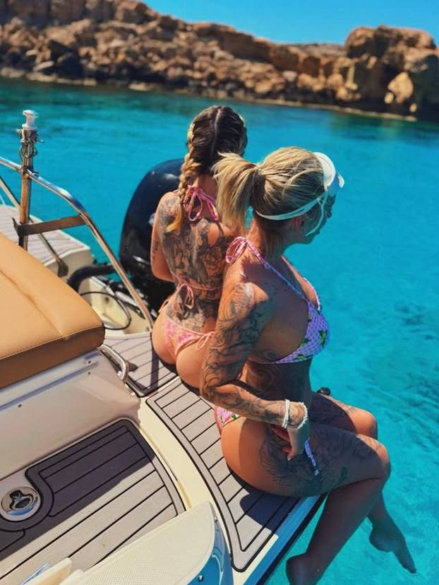 FOTO Puna je tetovaža i nema dlake na jeziku: Evo što govori o privlačnosti i samopouzdanju