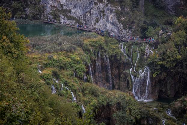 Kišno jesenski ugođaj na Plitvičkim Jezerima