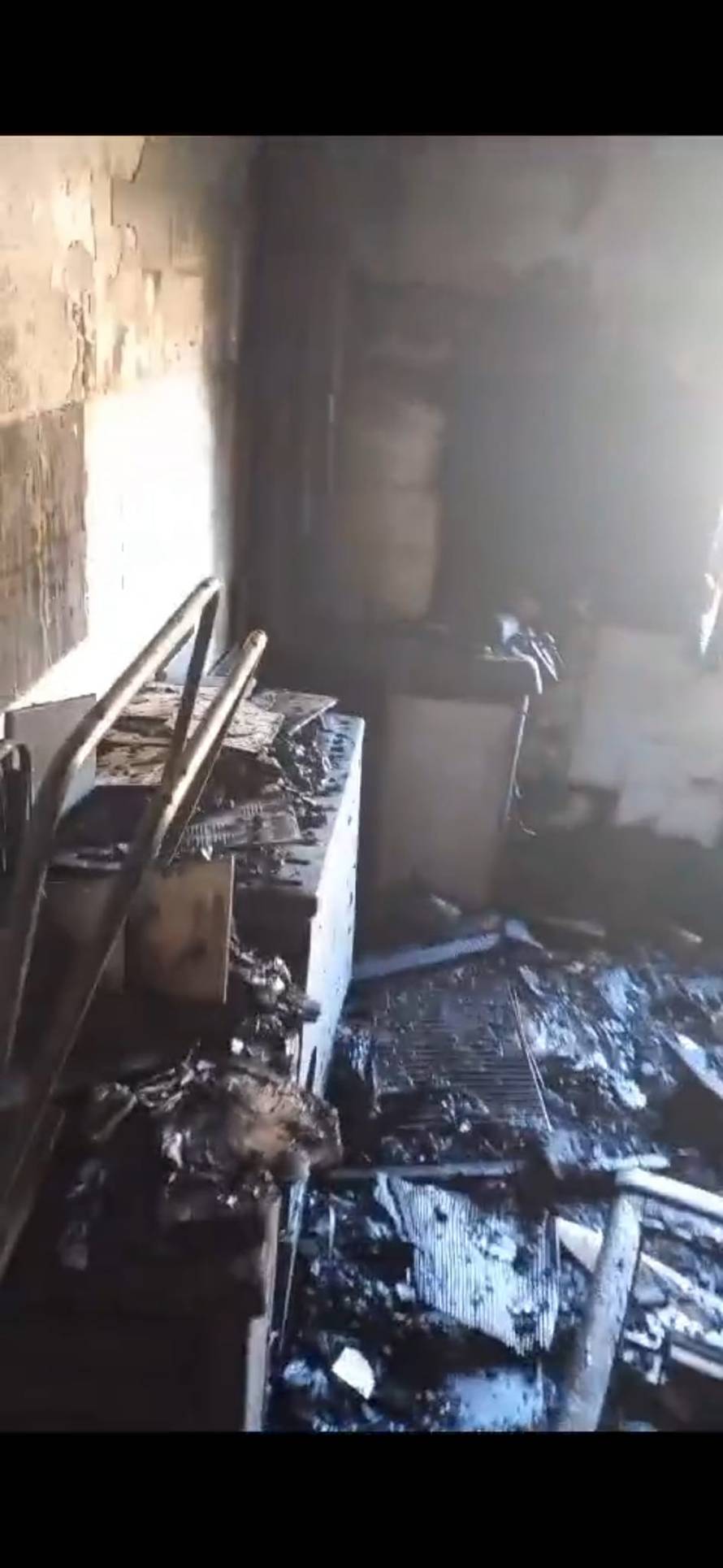 Izgorjela obiteljska kuća u Donjoj Stubici. Žena pri loženju peći granje polila tekućinom