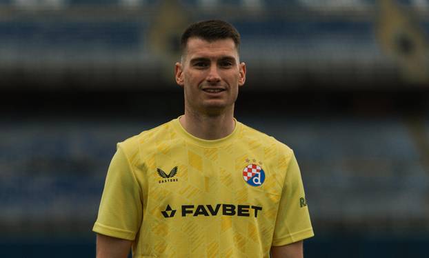 FOTO Lova do krova: Pogledajte koliko su uprihodili Petković i Livaja, Mišić, Rakitić, Ademi...