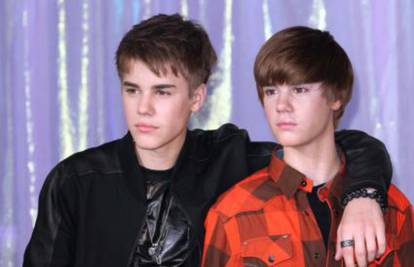 Majku J. Biebera zlostavljao je očuh, završila je i na psihijatriji