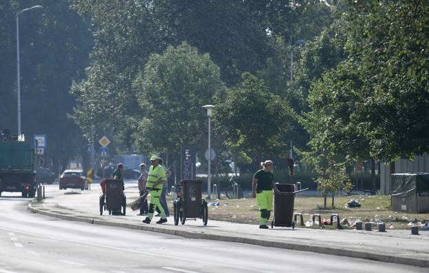Zagreb: Čišćenje Bundeka jutro nakon Thompsonovog koncerta