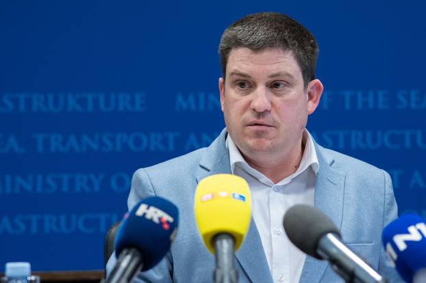 Zagreb: Ministar Butković predstavio nove akte za cestovni i pomorski promet