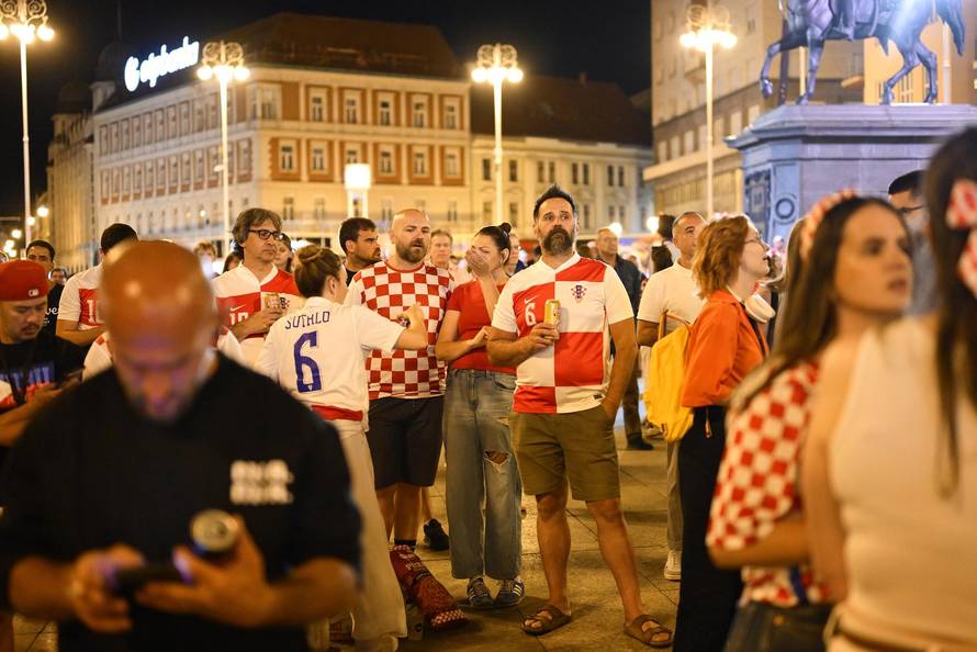 Zagreb: Zajedničko gledanj utakmice na trgu Bana Jelačića 
