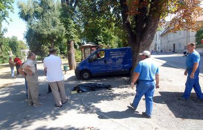 Kobna vrućina: Bjelovarčanin se srušio i preminuo u parku
