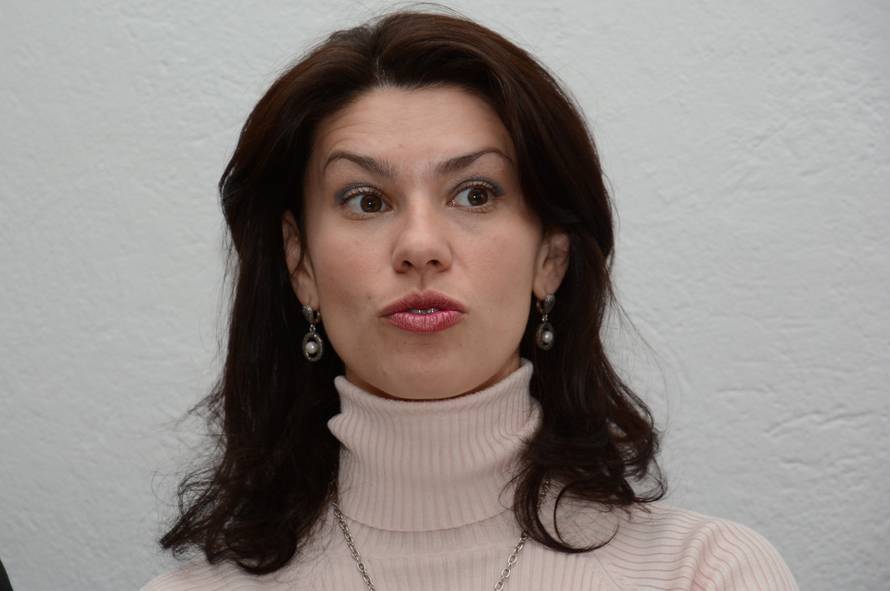 Sisak: Konferencija HSP AS o preure?enju Društvenog doma Galdovo