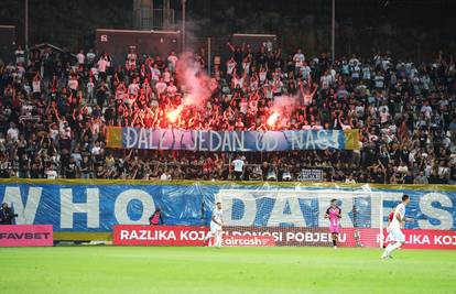 FOTO Ovim su transparentnom Riječani zahvalili Đaloviću